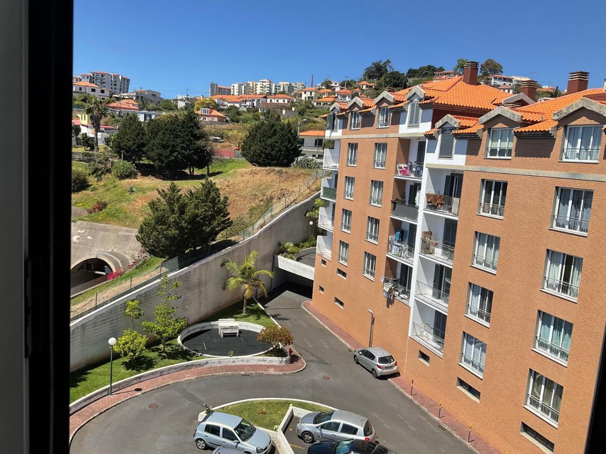 Moniz Apartment Caniço Buitenkant foto